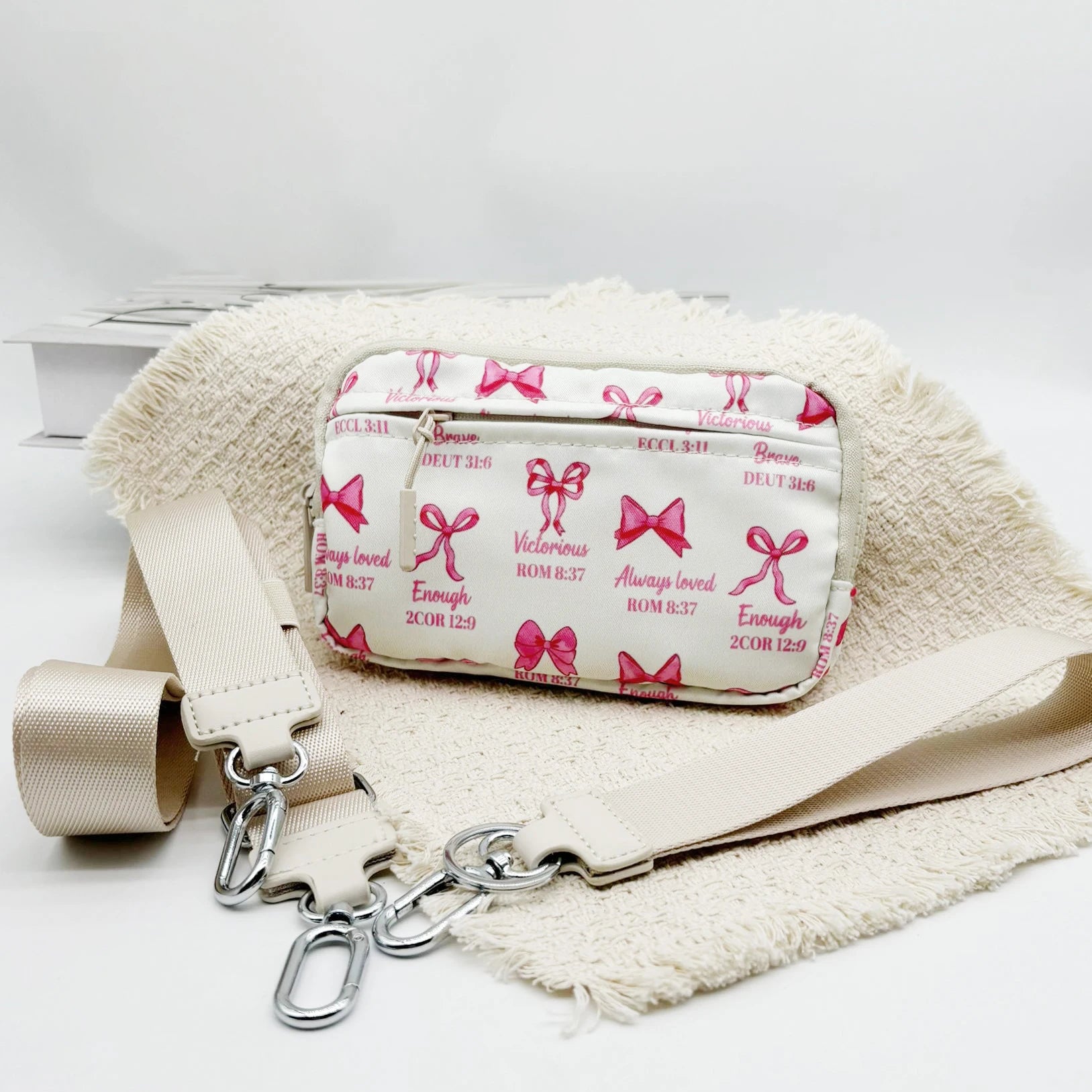 Checkered Wristlet Wallets for Women with ID Window Small Nylon Crossbody Bum Bag Cute Wristlet Purse with 4 Zippers
